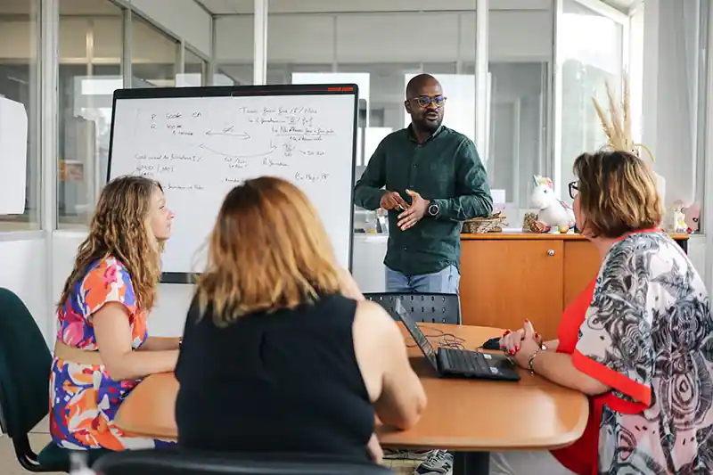 Session de formation de salariés permanents d'ETTi